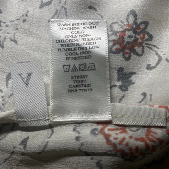 ANN TAYLOR Long Sleeve VNeck Boho Blouse Size M Creme, Gray, Burnt Orange Floral - Picture 9 of 10